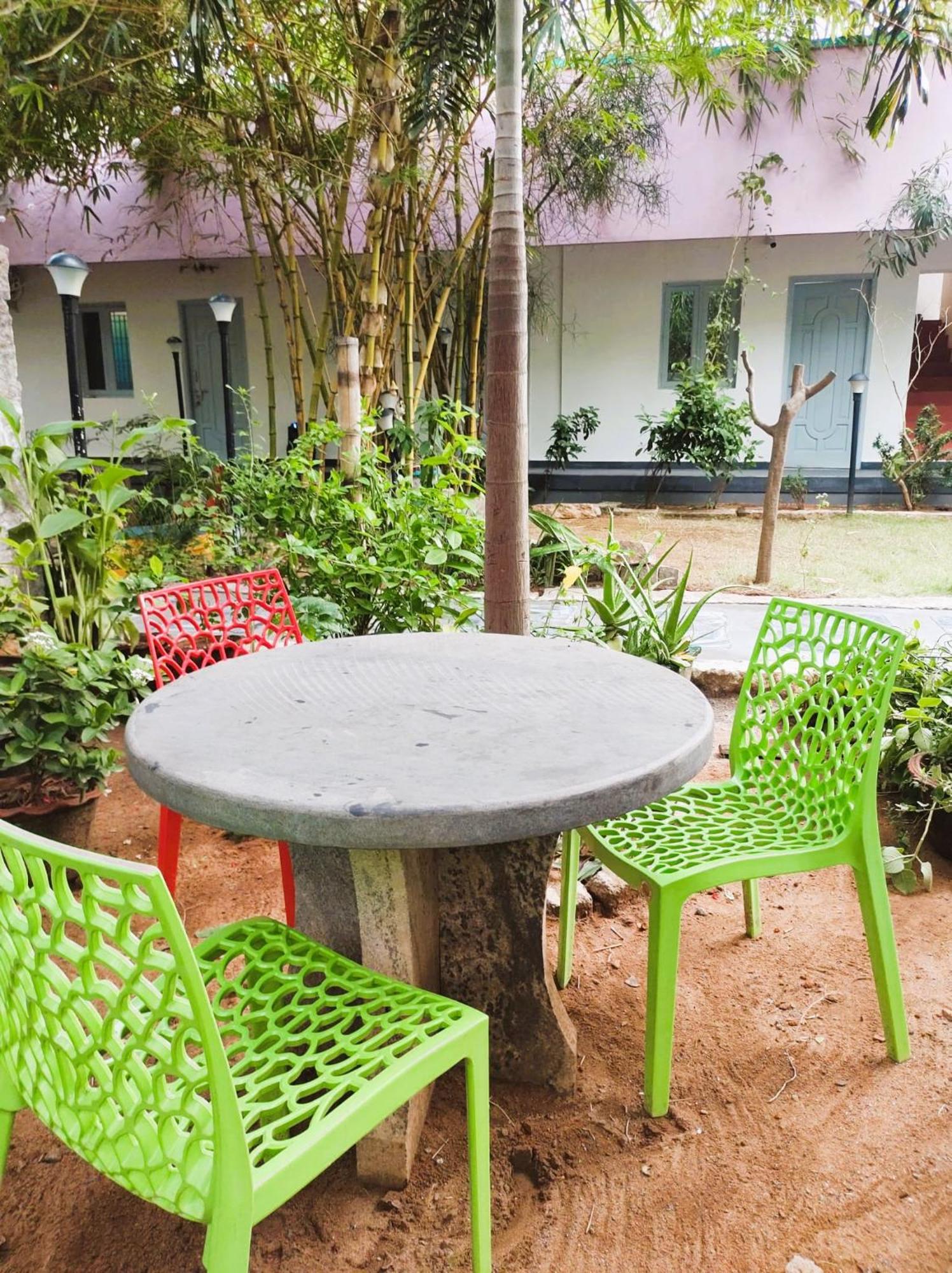 The Well Beach Side Guest House 黎明之村 外观 照片